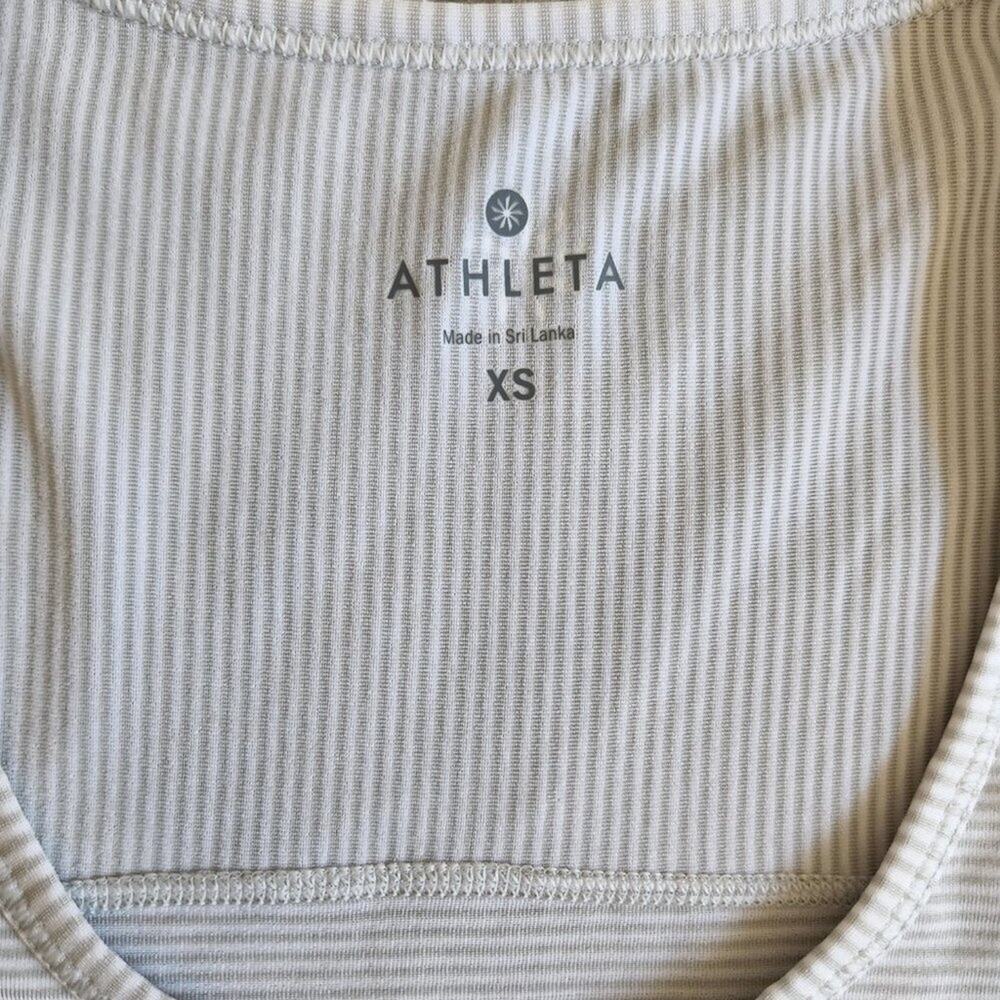 Athleta Active Longsleeve Striped Top || XS || EUC - Picture 8 of 11